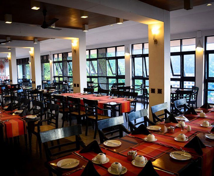 Hotel Hilltop Kandy Zewnętrze zdjęcie
