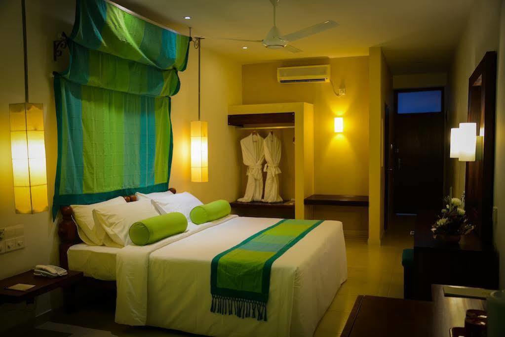 Hotel Hilltop Kandy Zewnętrze zdjęcie