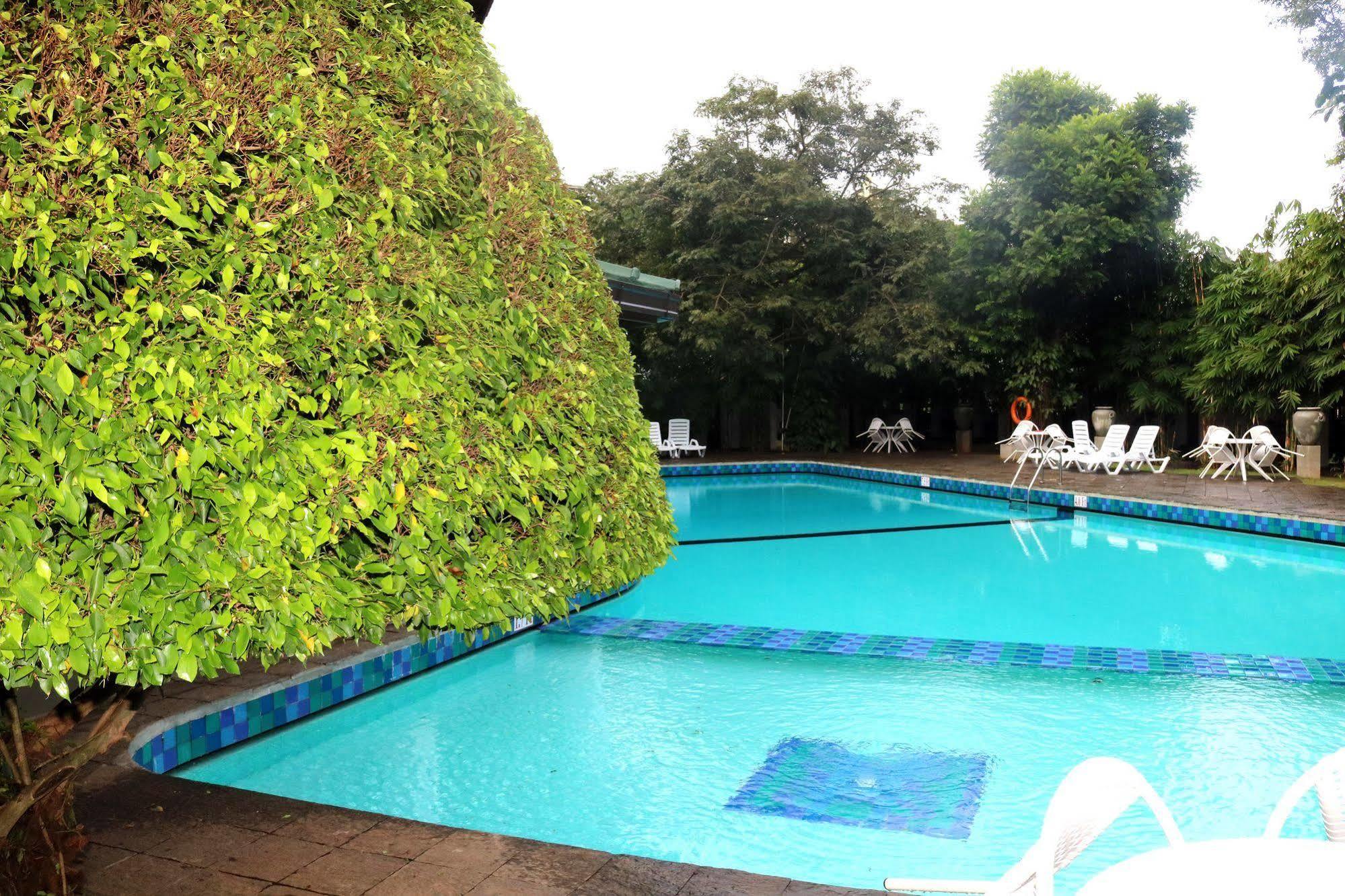 Hotel Hilltop Kandy Zewnętrze zdjęcie