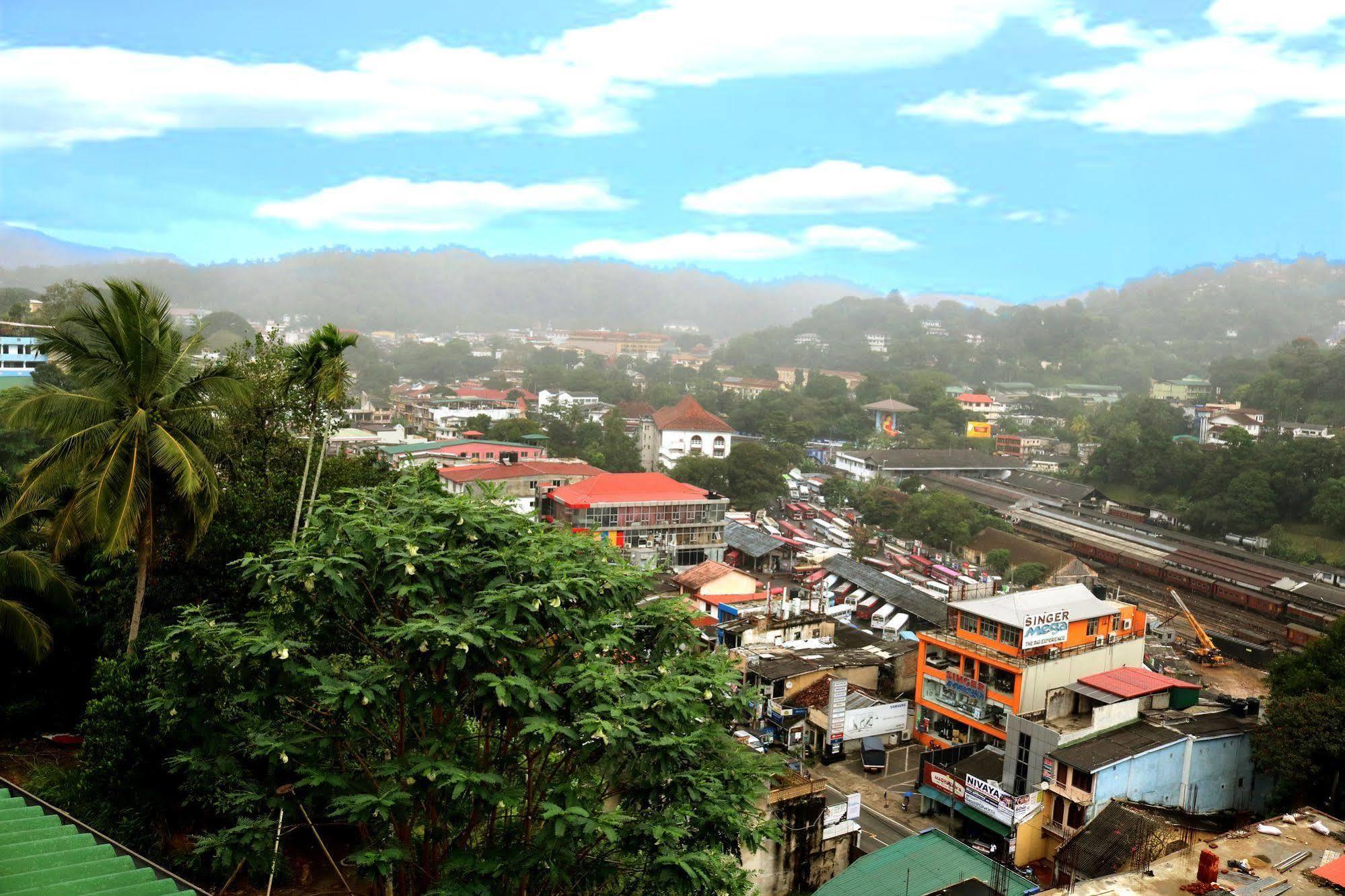 Hotel Hilltop Kandy Zewnętrze zdjęcie