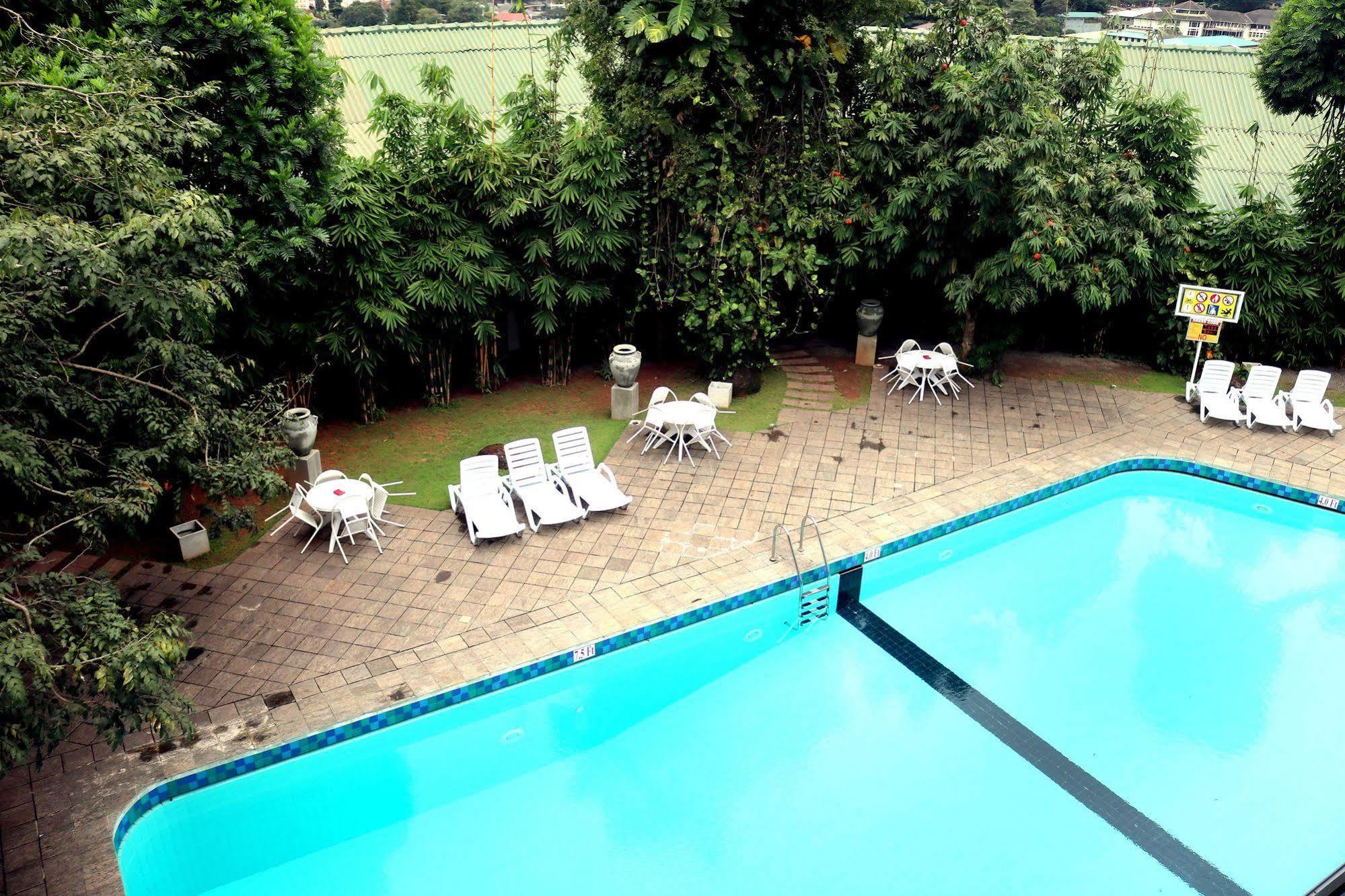 Hotel Hilltop Kandy Zewnętrze zdjęcie